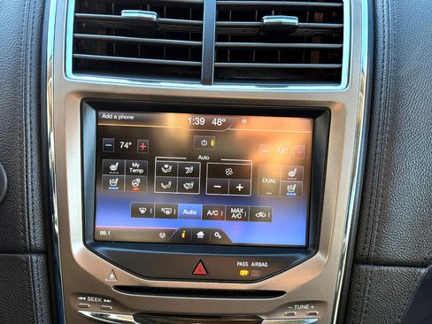 Used 2014 Lincoln MKX AWD w/ Equipment Group 102A image 63