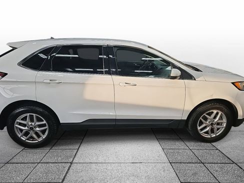 Used 2024 Ford Edge SEL image 4