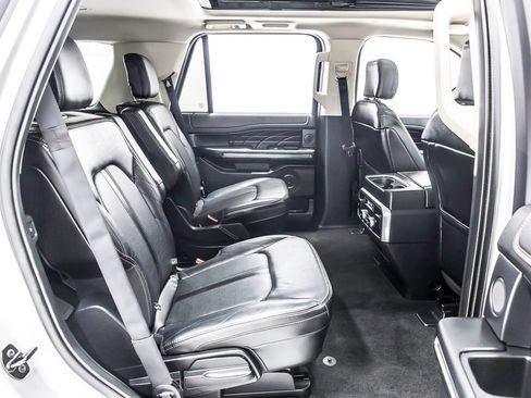 Used 2019 Ford Expedition Platinum RWD image 33