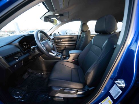 Used 2024 Honda CR-V LX image 9