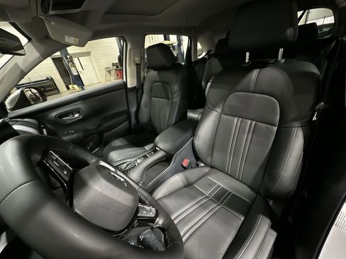New 2026 Honda HR-V EX-L image 13