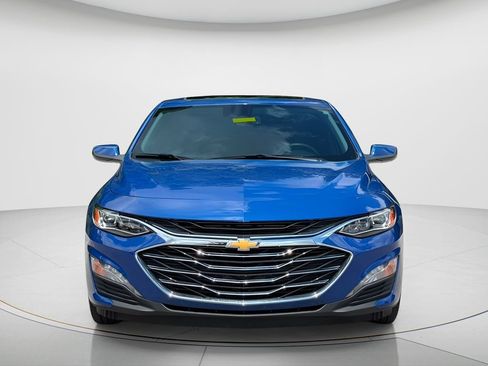 Used 2023 Chevrolet Malibu LT FWD image 2