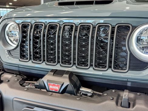 New 2026 Jeep Wrangler Unlimited Rubicon 392 AWD/4WD image 4