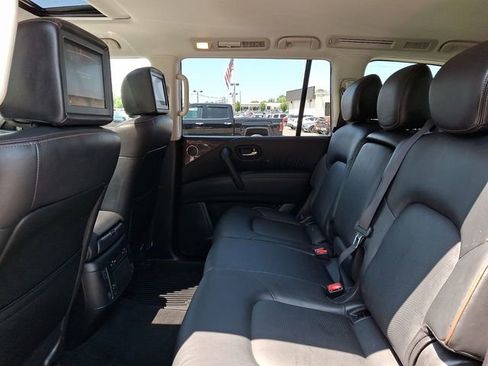 Used 2019 Nissan Armada Platinum RWD image 10