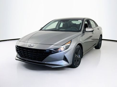 Used 2023 Hyundai Elantra SEL FWD image 1