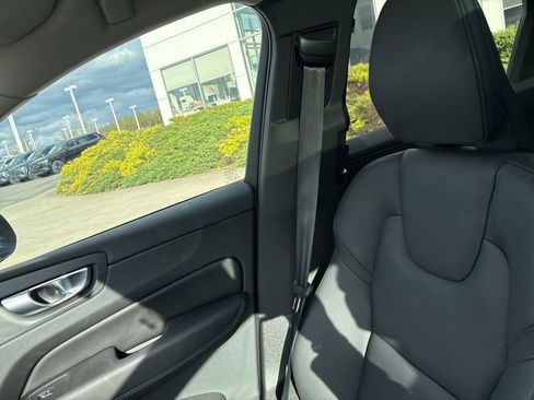 Certified 2024 Volvo XC60 B5 Plus w/ Protection Package Premier image 25