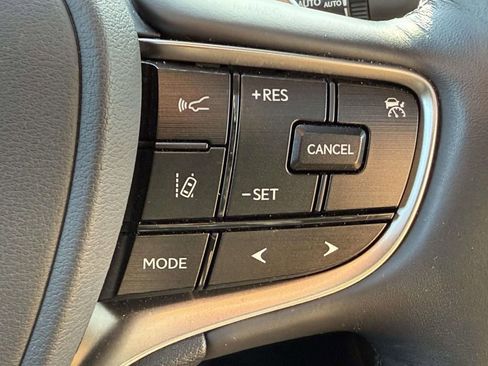 Used 2024 Lexus ES 300h Ultra Luxury image 22