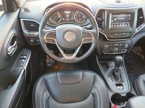Used 2021 Jeep Cherokee Latitude Lux FWD image 12