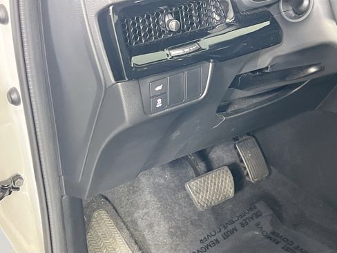 Used 2023 Honda CR-V EX-L image 10