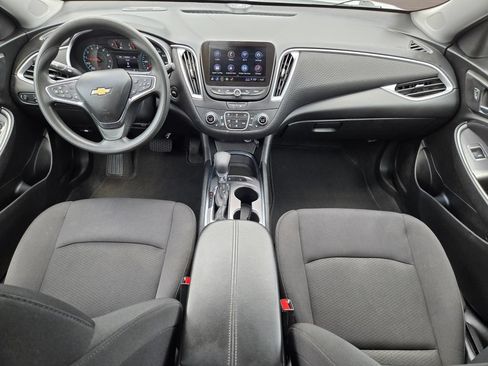 Used 2025 Chevrolet Malibu LT FWD image 14