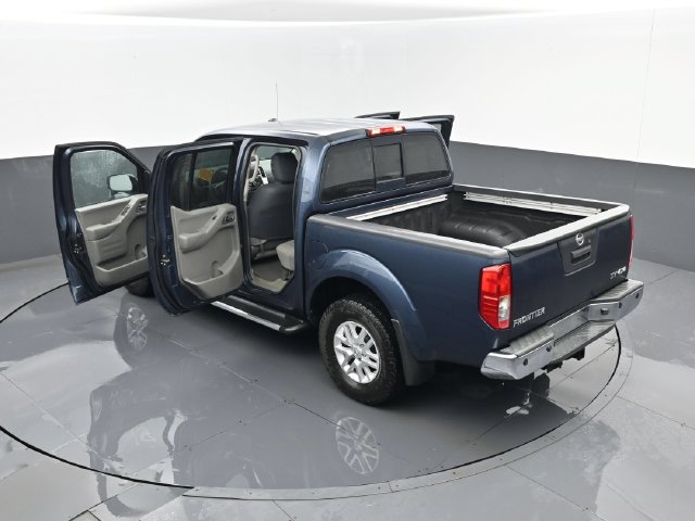 Used 2017 Nissan Frontier SV w/ SV Value Truck Package AWD/4WD image 25