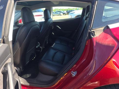 Used 2019 Tesla Model 3 Mid Range RWD image 7
