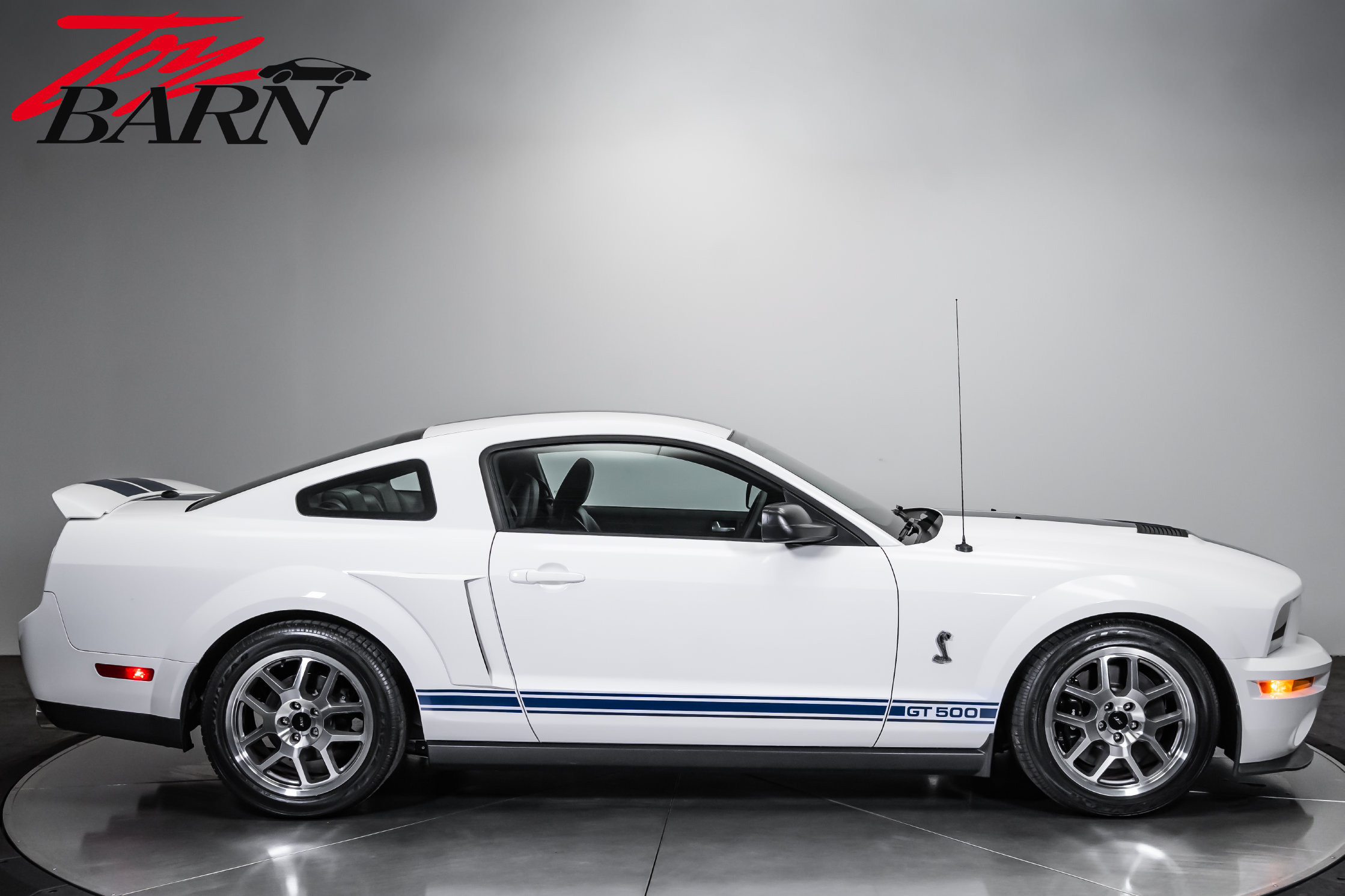 Used 2008 Ford Mustang Shelby GT500 RWD image 6