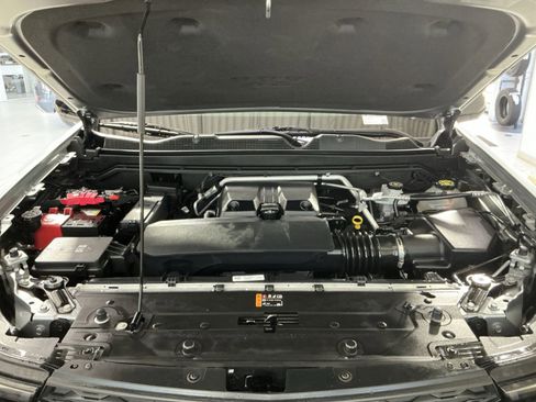 Used 2023 Chevrolet Colorado ZR2 w/ Desert Boss Special Edition image 35