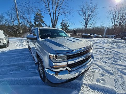Used 2017 Chevrolet Silverado 1500 LT w/ Trailering Package image 11