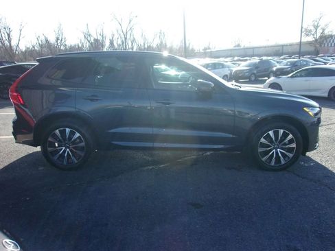 Used 2024 Volvo XC60 B5 Core image 4