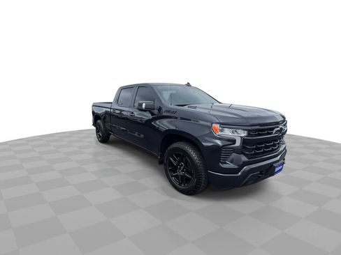 Used 2023 Chevrolet Silverado 1500 RST w/ Convenience Package II AWD/4WD image 2
