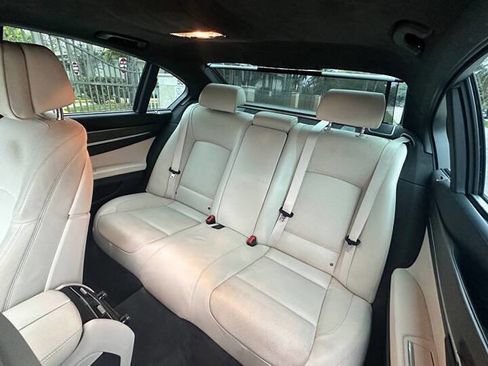 Used 2015 BMW 750i 750i 4dr Sedan image 12