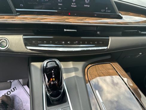 Used 2024 Cadillac Escalade Sport Platinum AWD/4WD image 22
