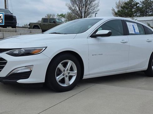 Used 2020 Chevrolet Malibu LS w/ Driver Confidence Package II FWD image 1