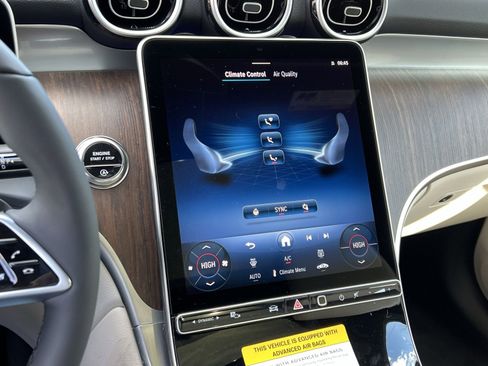 New 2026 Mercedes-Benz GLC 300 4MATIC image 19