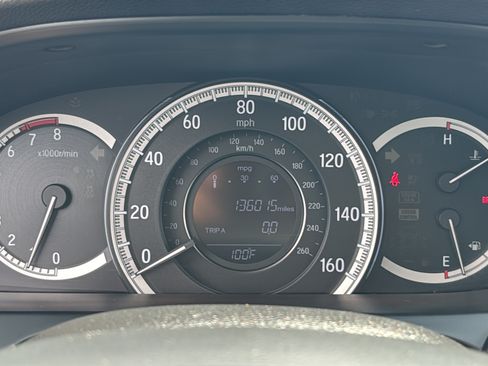 Used 2016 Honda Accord EX image 31