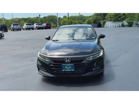 Used 2019 Honda Accord Sport image 3
