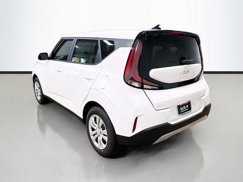 New 2025 Kia Soul LX image 5