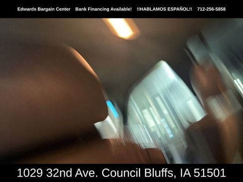 Used 2002 Chevrolet Suburban LT image 26