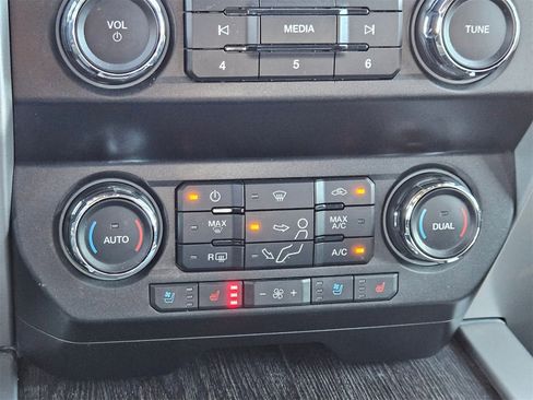 Certified 2020 Ford F250 Lariat w/ Lariat Ultimate Package image 24