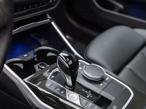 Certified 2022 BMW 330e w/ Convenience Package image 24