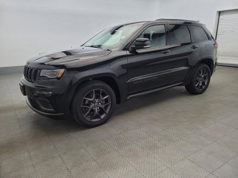 Used 2019 Jeep Grand Cherokee Limited X image 2