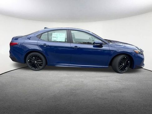 New 2026 Toyota Camry SE AWD/4WD image 11