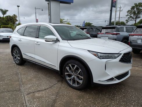 Used 2024 Acura MDX FWD w/ Technology Package image 2