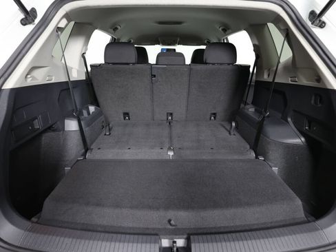 Used 2021 Volkswagen Tiguan S FWD image 19