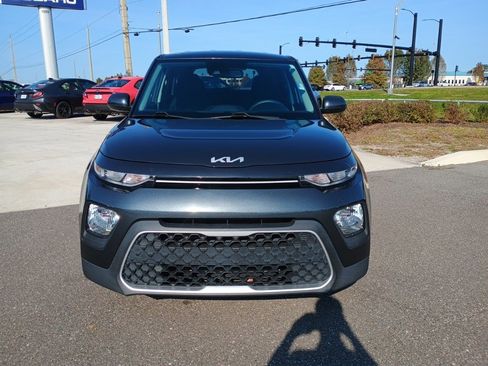 Used 2022 Kia Soul LX w/ Technology Package image 2