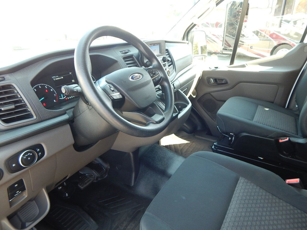 Used 2025 Ford Transit 250 Low Roof w/ Exterior Upgrade Package RWD image 18