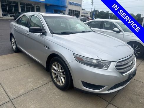 Used 2013 Ford Taurus SE FWD image 1