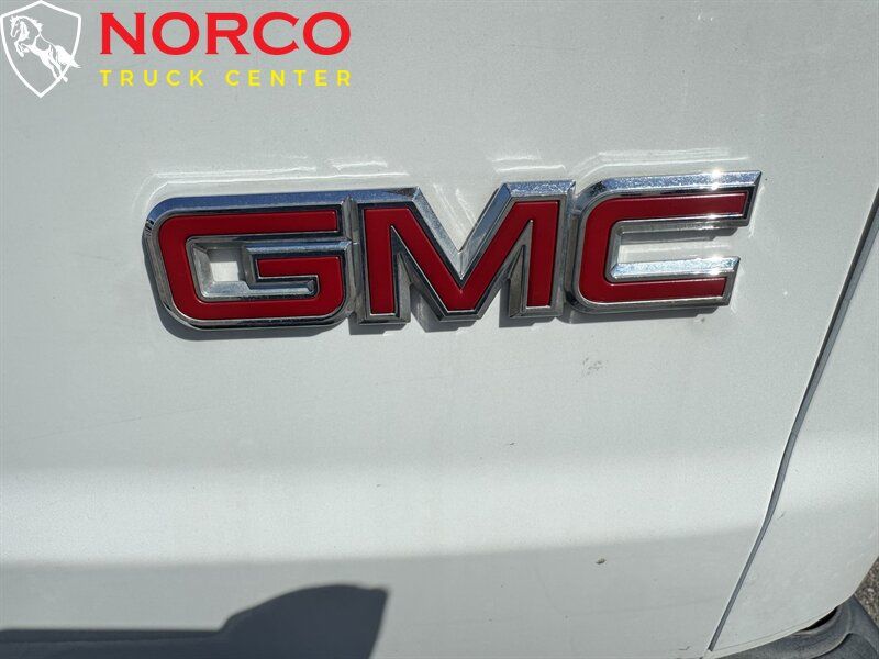 Used 2023 GMC Savana 2500 w/ Driver Convenience Package RWD image 14