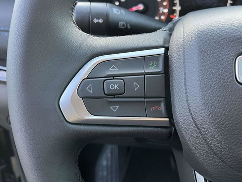 New 2026 Jeep Compass Latitude image 23