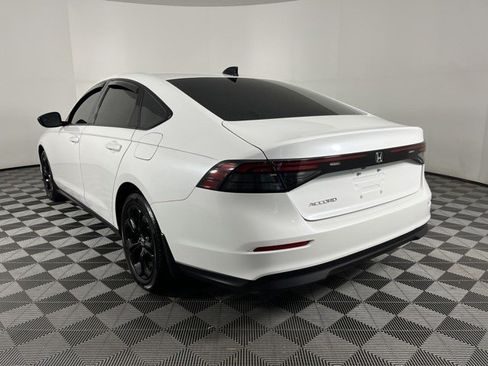 Used 2025 Honda Accord SE image 6