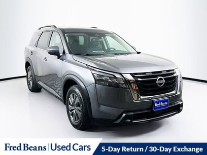 Used 2024 Nissan Pathfinder SV