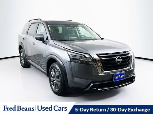 Used 2024 Nissan Pathfinder SV AWD/4WD image 1
