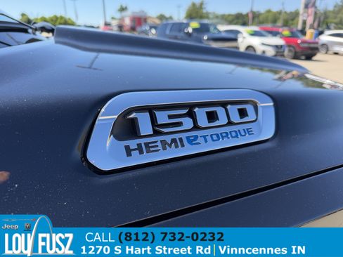 Used 2021 RAM 1500 Laramie AWD/4WD image 9