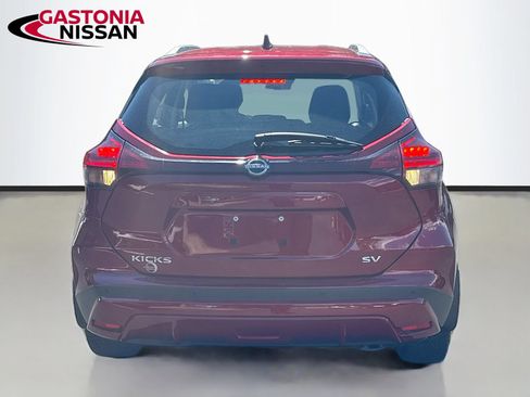 Used 2023 Nissan Kicks SV w/ Interior Electronics Package FWD image 7