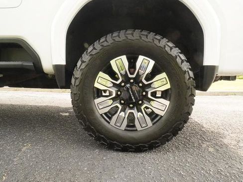 Used 2024 GMC Sierra 2500 Denali w/ Denali Reserve Package AWD/4WD image 46