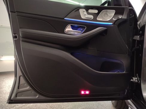 New 2026 Mercedes-Benz GLS 450 4MATIC image 12