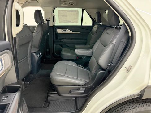New 2026 Ford Explorer Active w/ Active Comfort Package AWD/4WD image 20