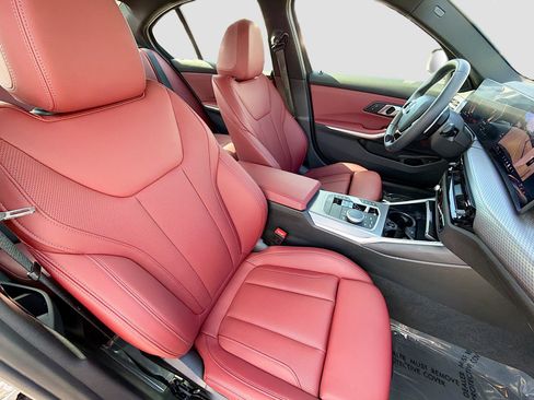 Used 2025 BMW 330i Sedan w/ Parking Assistance Package image 14