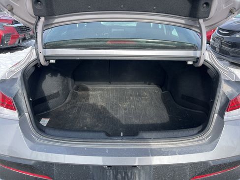 Used 2024 Hyundai Elantra SEL w/ Convenience Package image 25